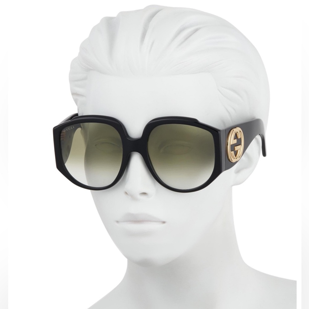 EUC Gucci Oversized Sunglasses GG0151S 001 61